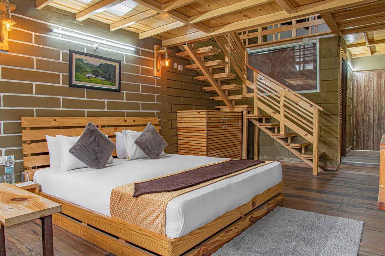 Bed and Breakfast Hillcrest Heights Касаули Экстерьер фото