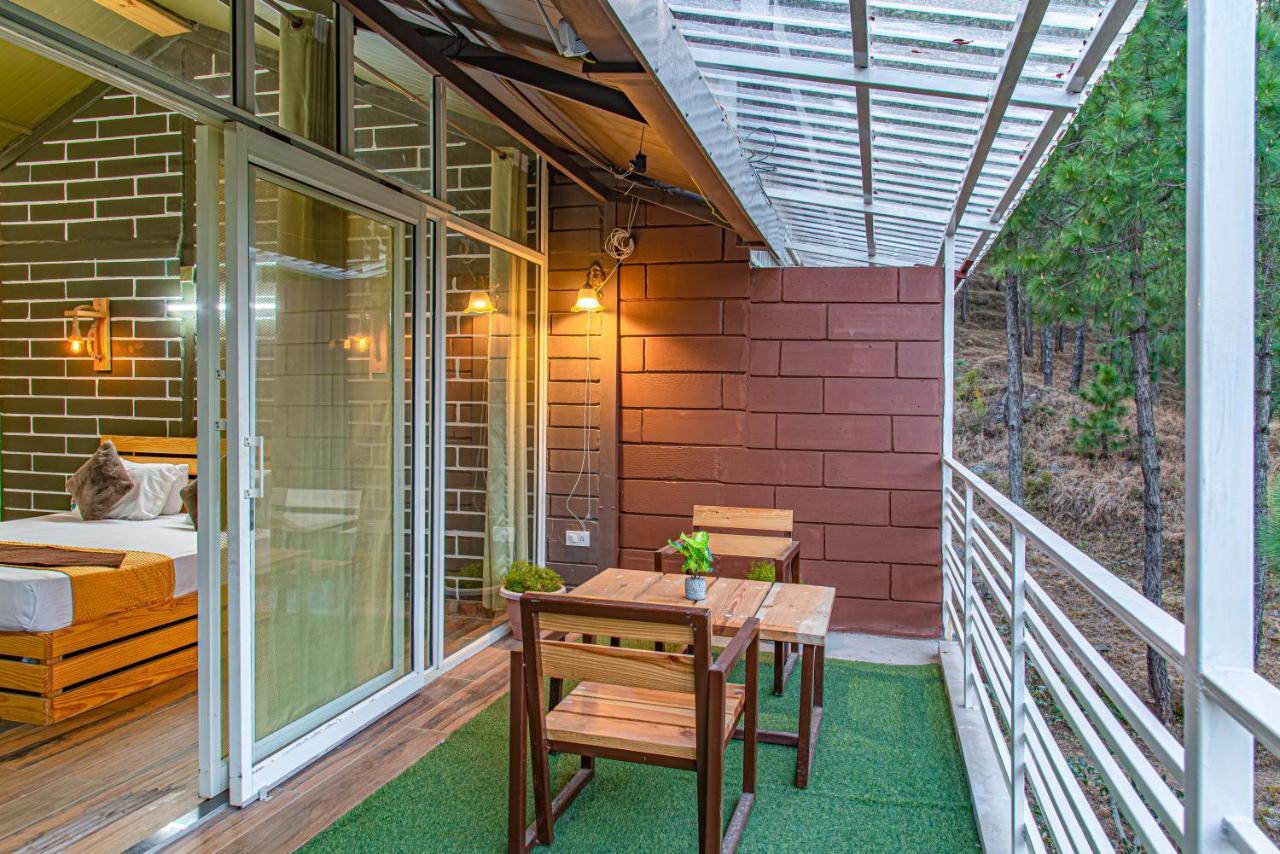 Bed and Breakfast Hillcrest Heights Касаули Экстерьер фото
