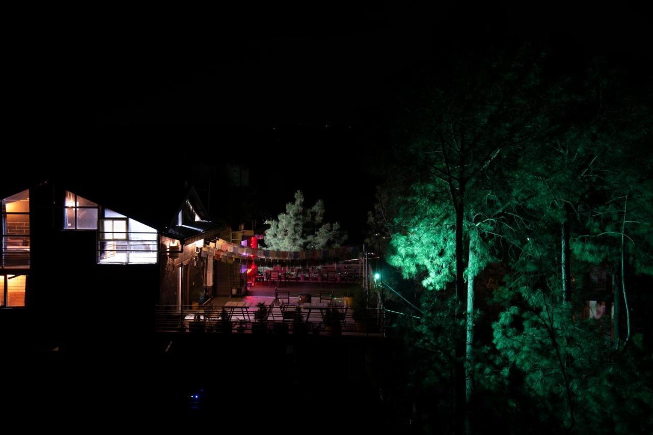 Bed and Breakfast Hillcrest Heights Касаули Экстерьер фото
