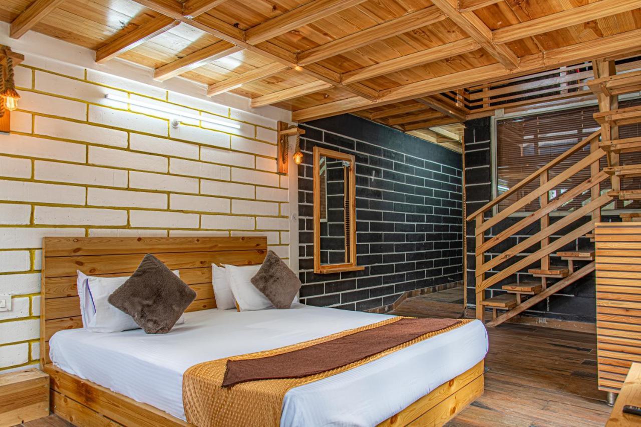 Bed and Breakfast Hillcrest Heights Касаули Экстерьер фото