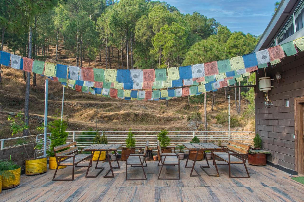 Bed and Breakfast Hillcrest Heights Касаули Экстерьер фото