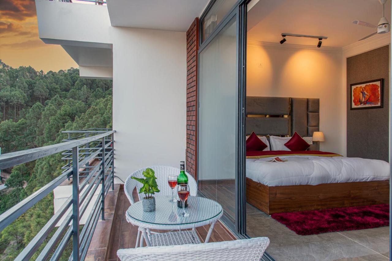 Bed and Breakfast Hillcrest Heights Касаули Экстерьер фото