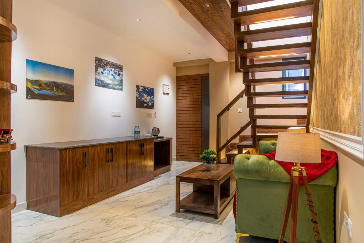 Bed and Breakfast Hillcrest Heights Касаули Экстерьер фото