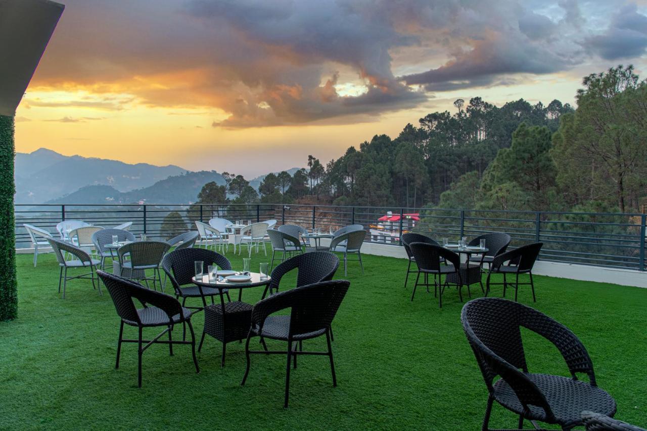 Bed and Breakfast Hillcrest Heights Касаули Экстерьер фото