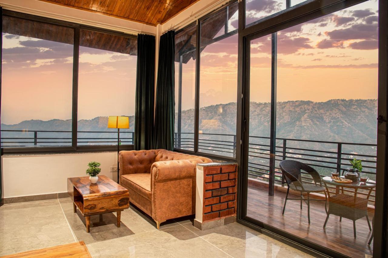 Bed and Breakfast Hillcrest Heights Касаули Экстерьер фото